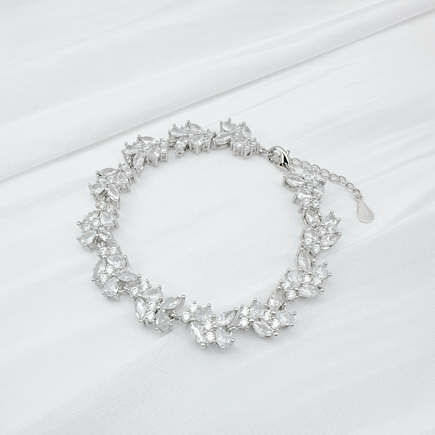 Luxury Zirconia Floral Bracelet