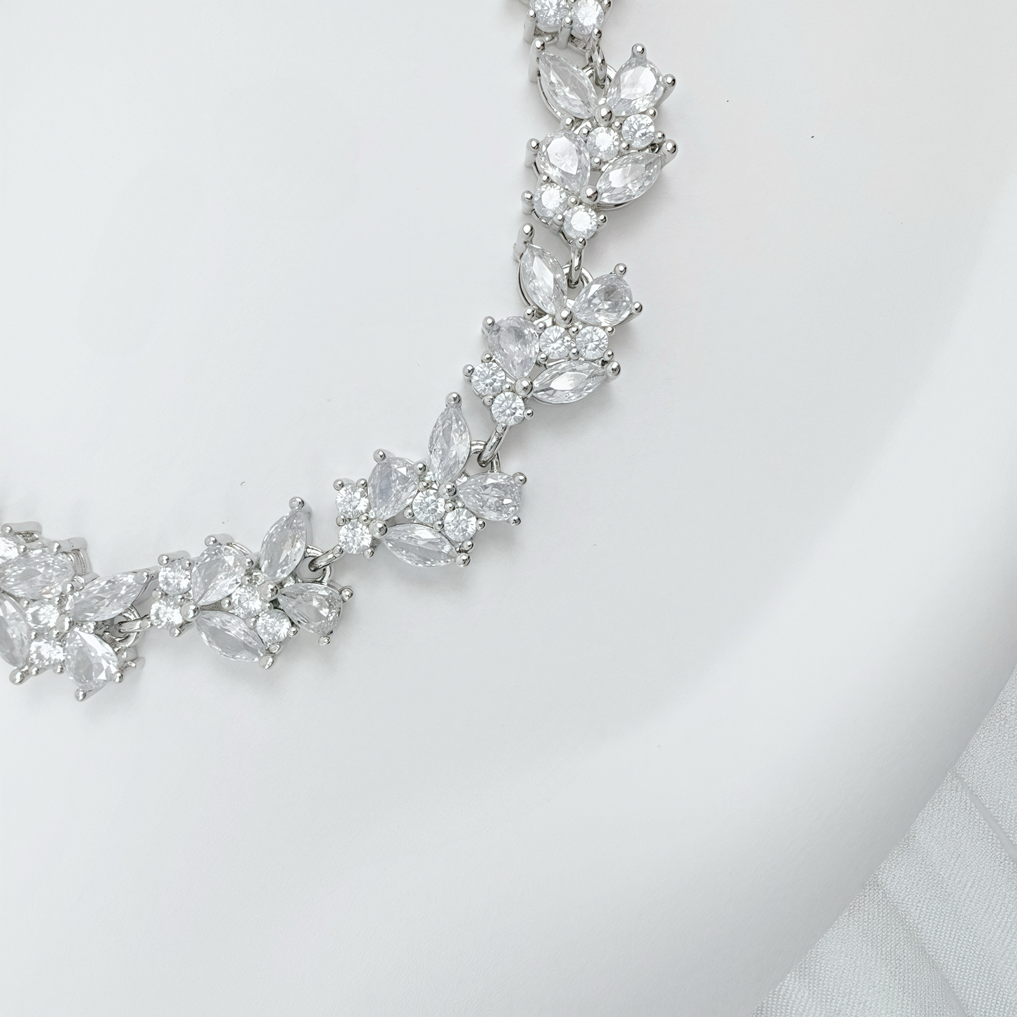 Luxury Zirconia Floral Bracelet