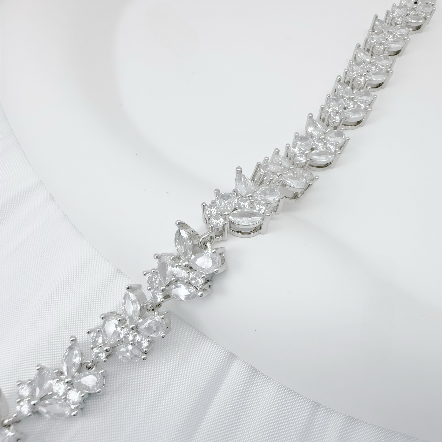 Luxury Zirconia Floral Bracelet